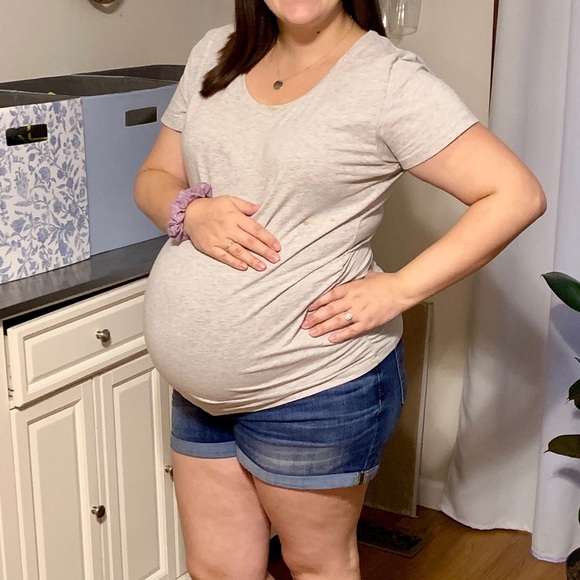 Gray Maternity T-shirt - Picture 1 of 3